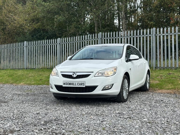 VAUXHALL ASTRA 1.6 16v Excite 2011