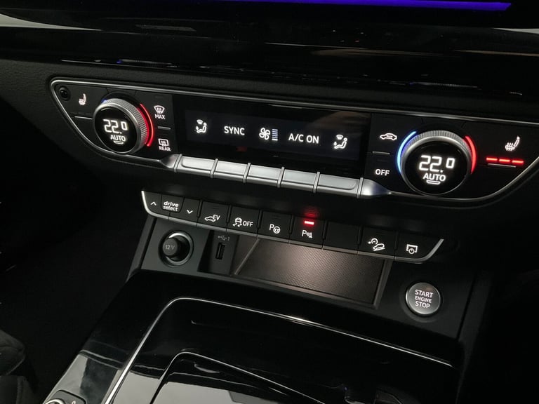 2024 Audi Q5 50 TFSI e Quattro Black Edition 5dr S Tronic ESTATE PETROL/ELECTRIC Automatic