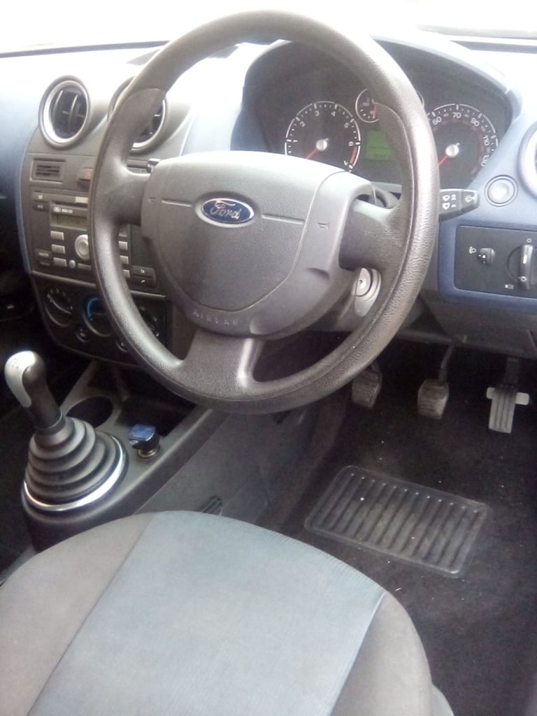 FORD FIESTA 1.25 ZETEC CLIMATE ONLY 64K MILES OFFERS INVITED 