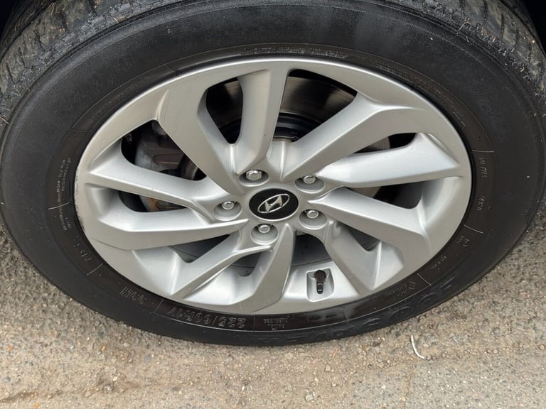 2018 Hyundai TUCSON 1.7 CRDi Blue Drive SE Nav SUV 5dr Diesel DCT Euro 6 (s/s) (141 ps) ESTATE Di...
