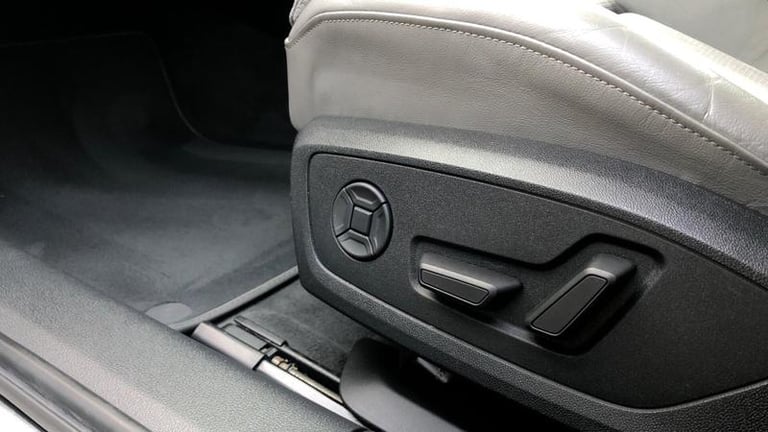 2019 Audi A6 Avant Black Edition 45 TFSI quattro 245 PS S tronic Automatic Saloon Petrol Automatic