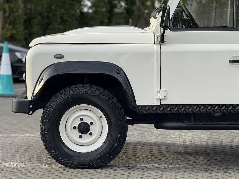 2010 Land Rover Defender Hard Top TDCi PANEL VAN DIESEL Manual