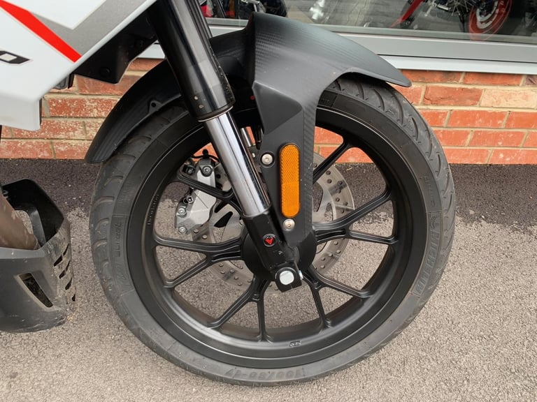 Aprilia Tuono 125 - 2-YEAR/5000-MILE WARRANTY