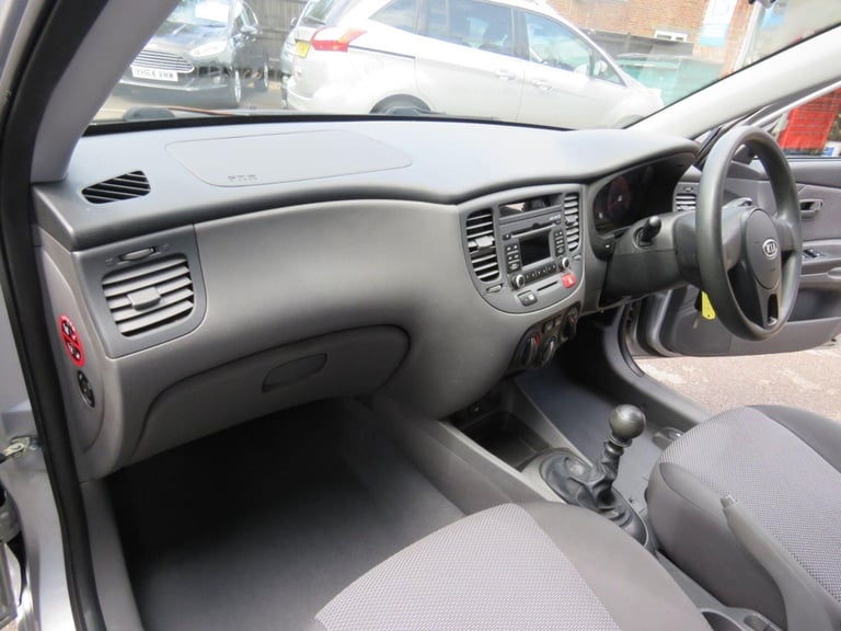 2011 Kia Rio 1.4 2 IPD 5dr HATCHBACK Petrol Manual