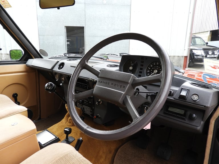 1982 RANGE ROVER CLASSIC 3-5 V8 EARLY 4 DOOR ONLY 42,000 MILES ORIGINAL !!!!