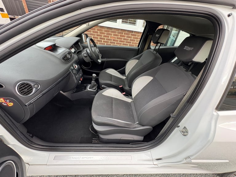 2009 Renault Clio 2.0 Renaultsport RS 200 Hatchback 3dr Petrol Manual Euro 4