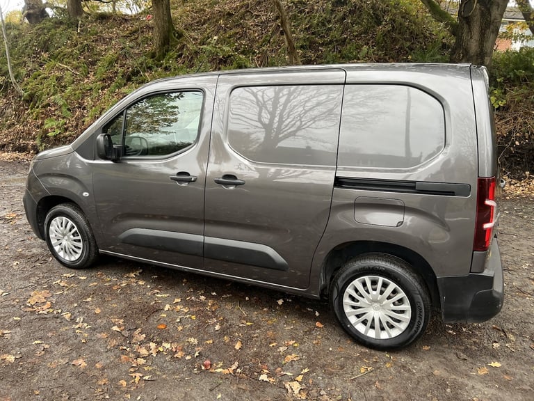 CITROEN BERLINGO 650 ENTERPRISE, GREY, AIR CONDITIONING, 3 SEAT CAB, EURO 6.