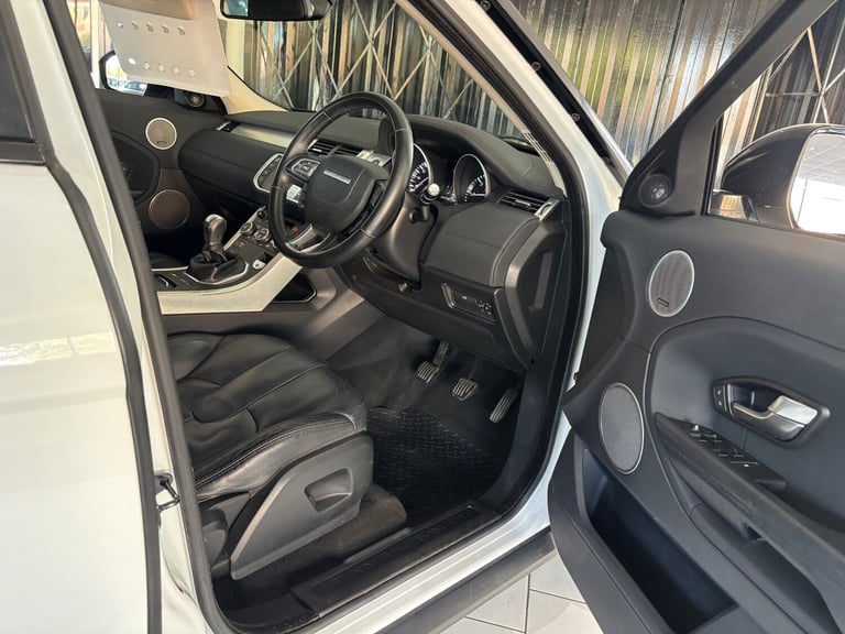 2014 Land Rover Range Rover Evoque 2.2 SD4 Pure  ESTATE Diesel Manual