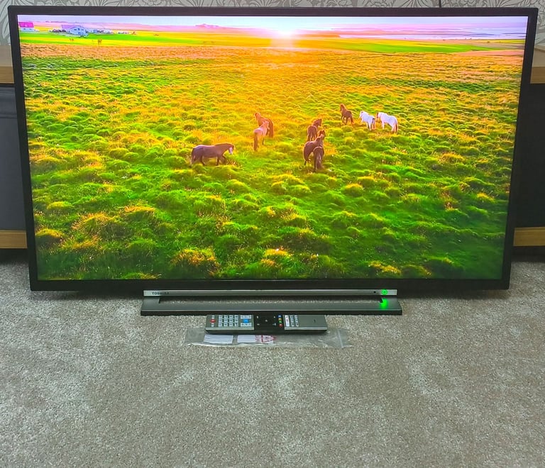 Toshiba 43 inch Full HD 1080p LED Smart TV Alexa WiFi HDMI USB