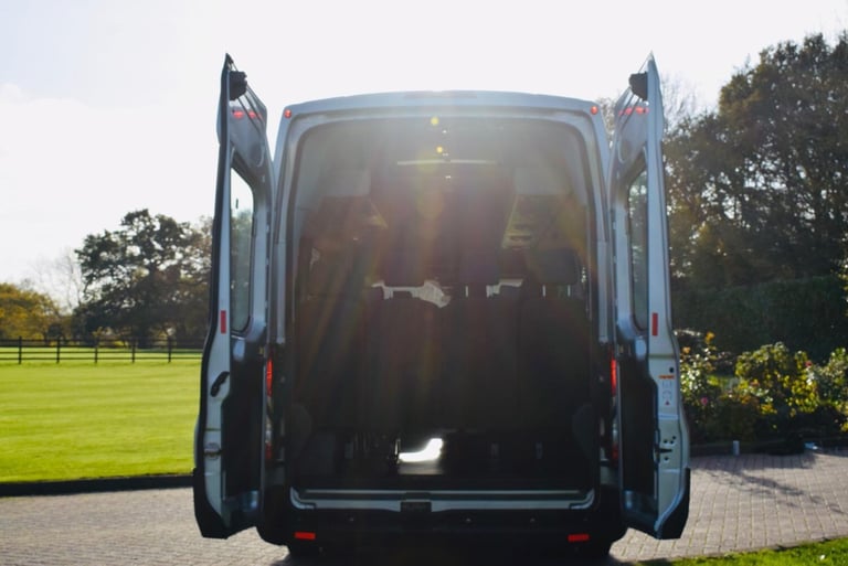 2023 Ford Transit 2.0 460 EcoBlue Leader Auto RWD L4 High Roof Euro 6 (s/s) 5dr (17 Seat, DRW MIN...