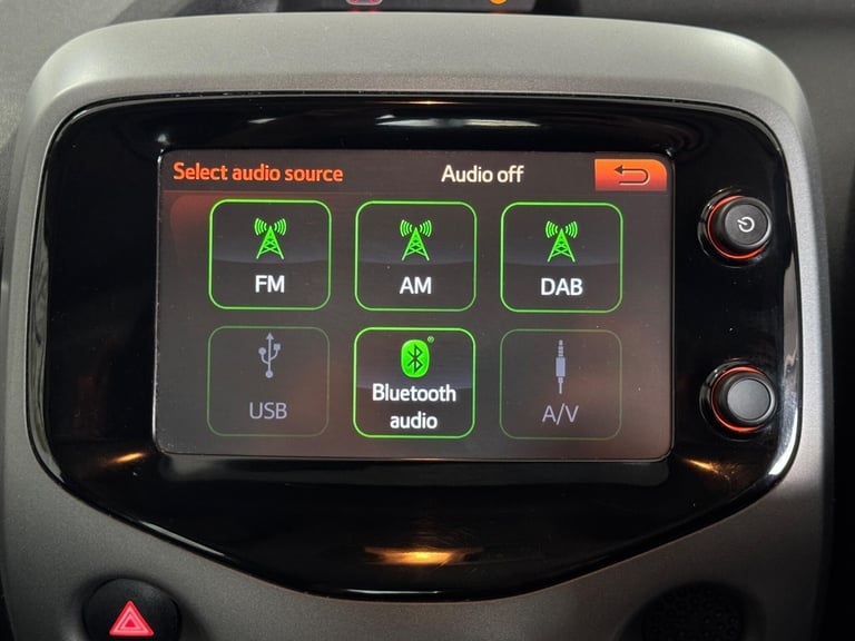 2019 Toyota AYGO 1.0 VVT-i x-play Euro 6 5dr HATCHBACK Petrol Manual