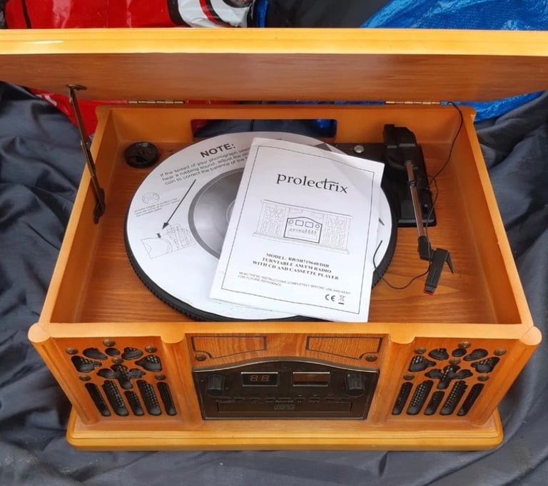 Prolectrix Retro/Vintage Turntable, AM/FM Radio with CD & Cassette Player