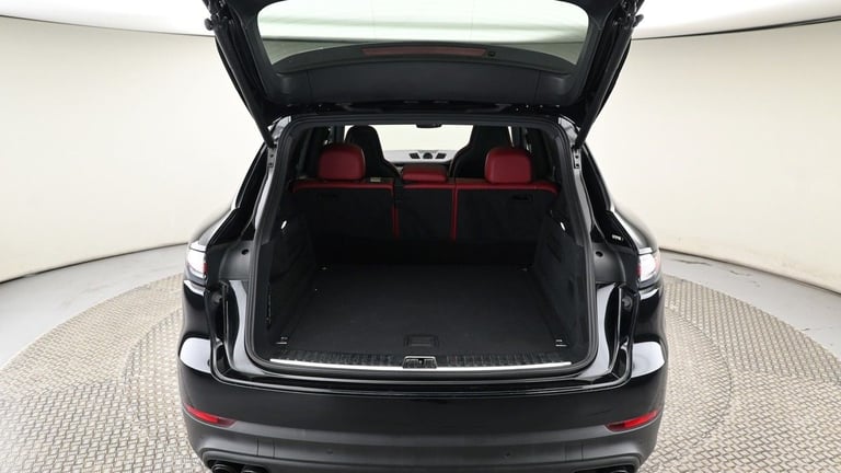 2022 Porsche Cayenne 3.0 V6 E-Hybrid 17.9kWh Platinum Edition TiptronicS 4WD Euro 6 (s/s) 5dr (3 ...