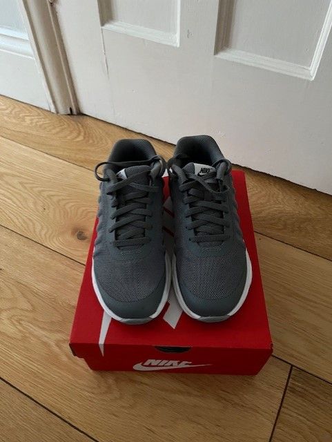 image for Nike Air Max Invigor Trainers
