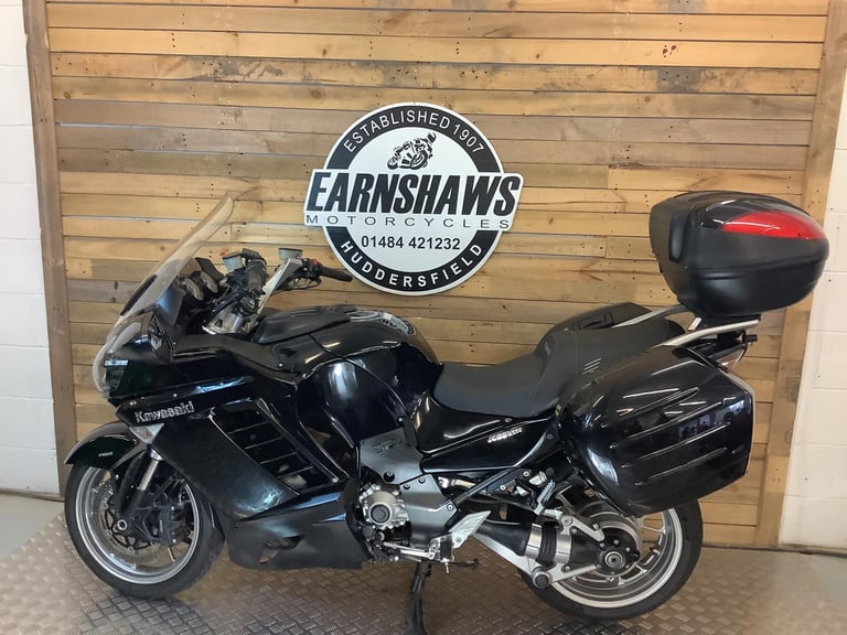 KAWASAKI GTR1400 2009 28K MILES