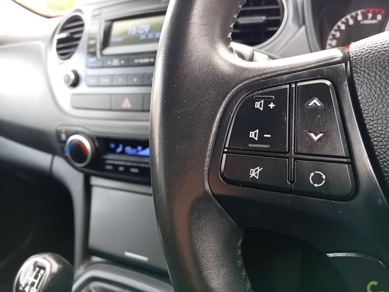 2018 Hyundai i10 1.0 Premium Euro 6 5dr HATCHBACK Petrol Manual