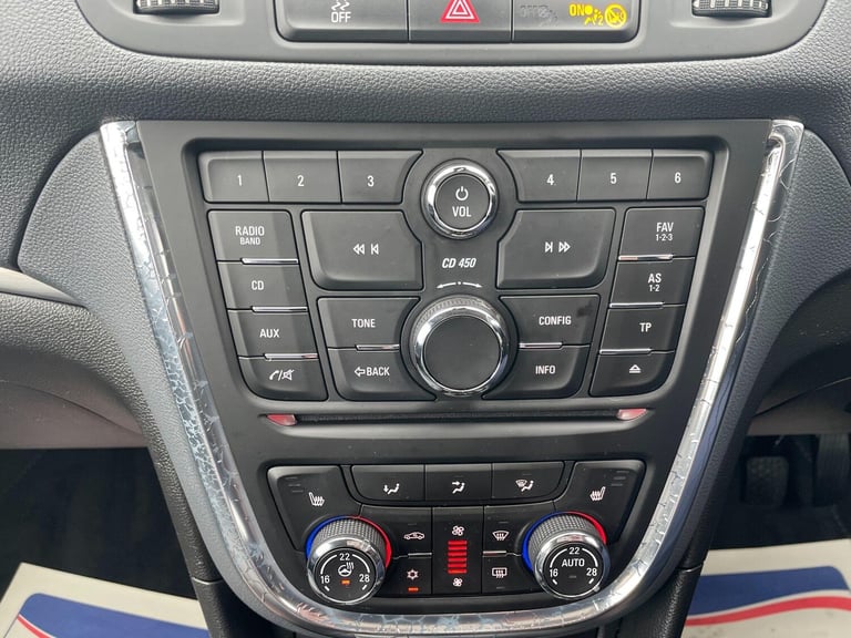 2015 Vauxhall Mokka 1.6i SE 2WD Euro 6 (s/s) 5dr HATCHBACK Petrol Manual