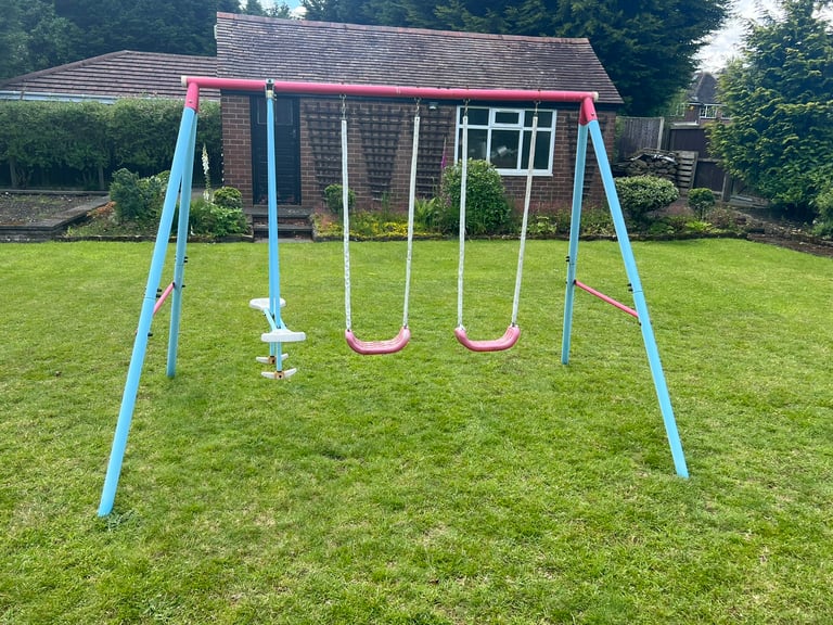 Outdoor play equipment gumtree hotsell