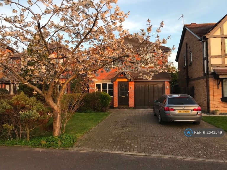 4 bedroom house in Cheviot Avenue, Lytham St. Annes, FY8 (4 bed) (#2643549)