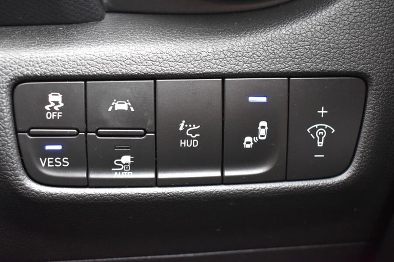 2020 Hyundai KONA 64kwh Premium Se Suv 5dr Electric Auto (7kw Charger) (204 Ps) HATCHBACK Electri...