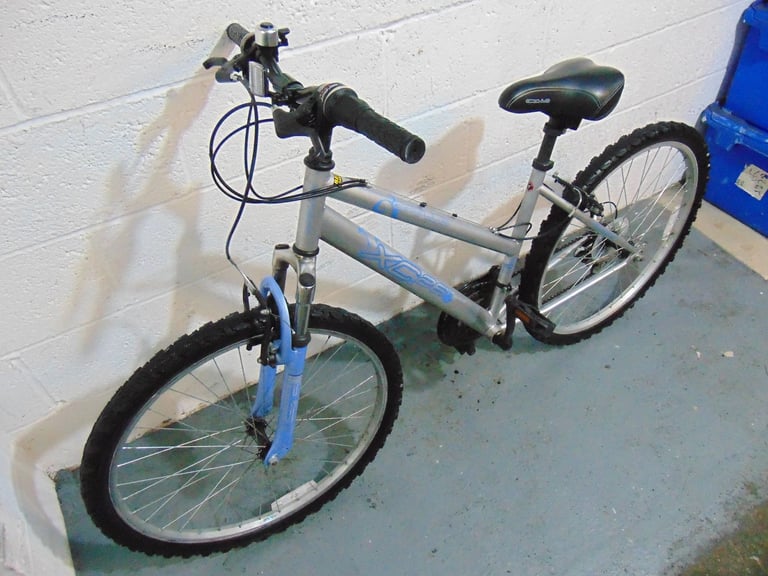 Apollo XC26 (17 inch frame) Hardtail Mountain Bike (free local delivery)