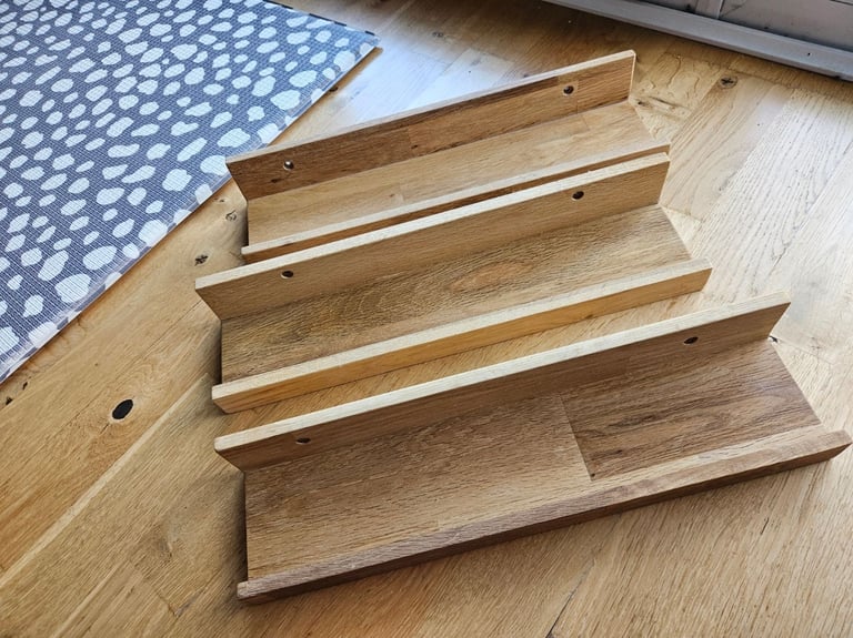 image for Oak Floating Shelves Set 