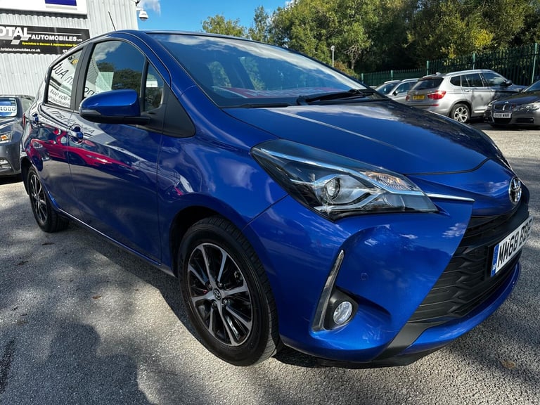 image for 2019 Toyota Yaris 1.5 VVT-i Icon Tech Euro 6 5dr HATCHBACK Petrol Manual