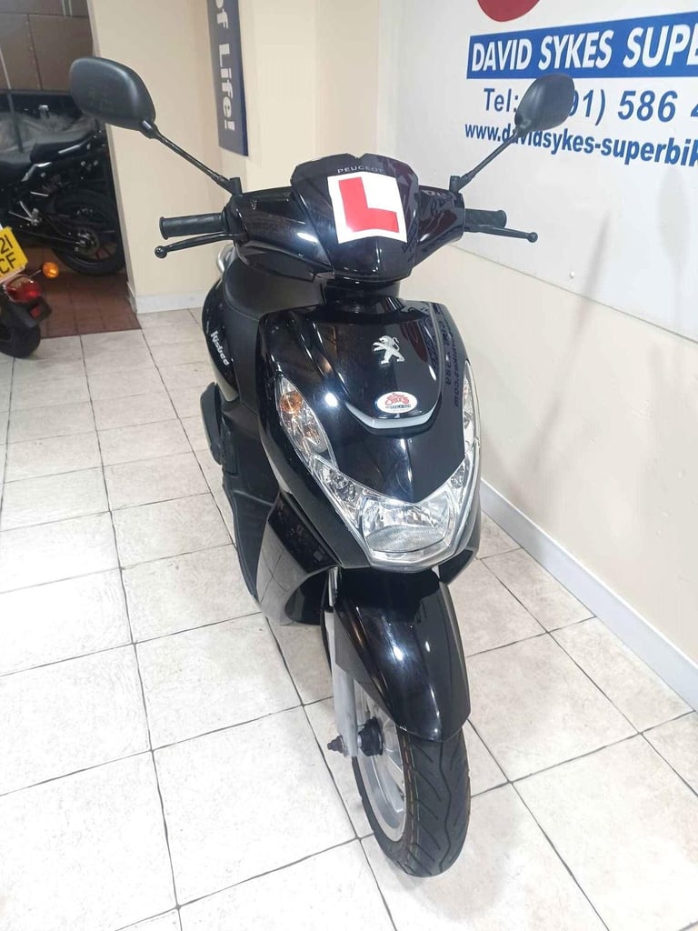 Peugeot Kisbee 50CC SCOOTER   72-REG 10140KLM  IDEAL 16YRS  £1599.OTR