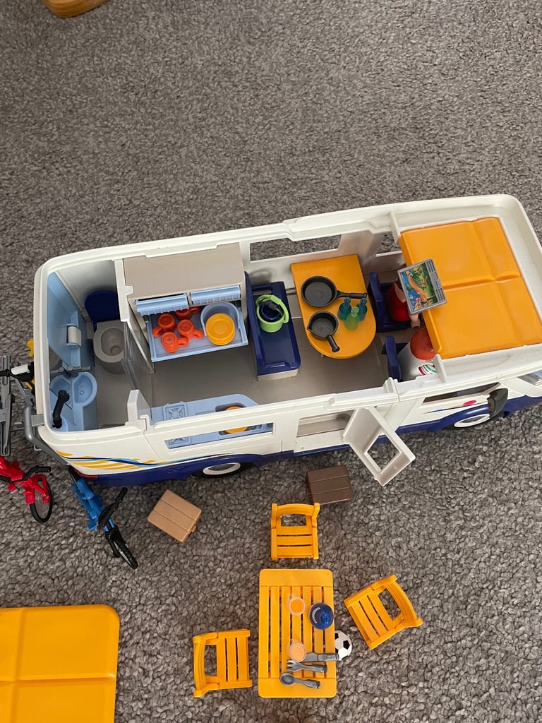 Playmobil motorhome