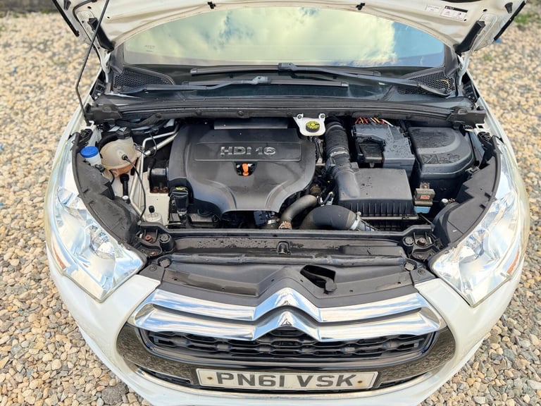 2011 Citroen DS4 2.0 HDi DStyle Euro 5 5dr HATCHBACK Diesel Manual