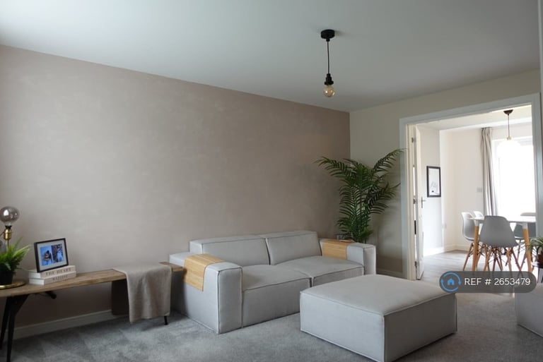4 bedroom house in Holmes Chapel, Holmes Chapel, CW4 (4 bed) (#2653479)
