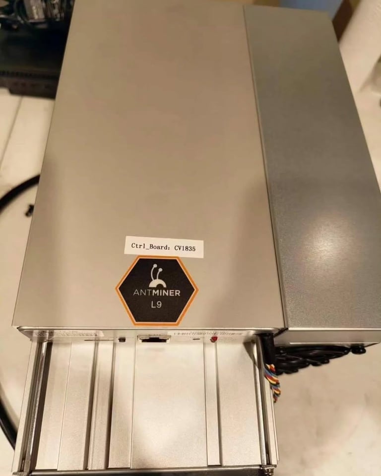 Bitmain Antminer l9 (17GH)