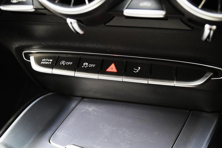 2018 Audi TT 1.8 TFSI S line Coupe 3dr Petrol Manual Euro 6 (s/s) (180 ps) Manual Hatchback Petro...
