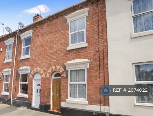3 bedroom house in Wood Street, Kidderminster, DY11 (3 bed) (#2674022)