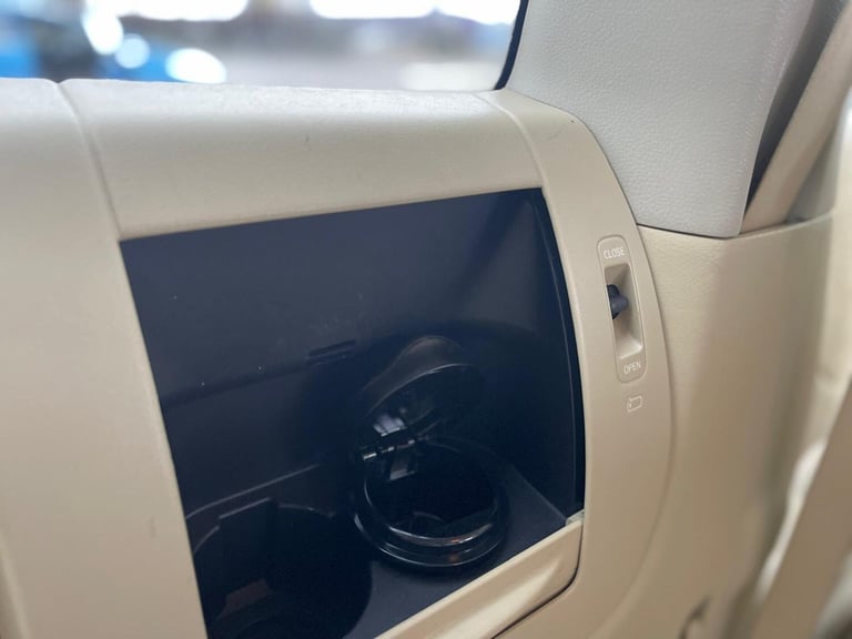 2006 NISSAN ELGRAND E51 AUTO