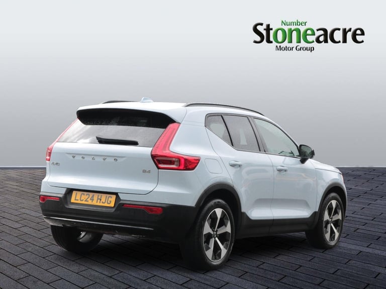 2024 Volvo XC40 Plus Dark B4 (197 hp) ESTATE Petrol/Electric Hybrid Automatic