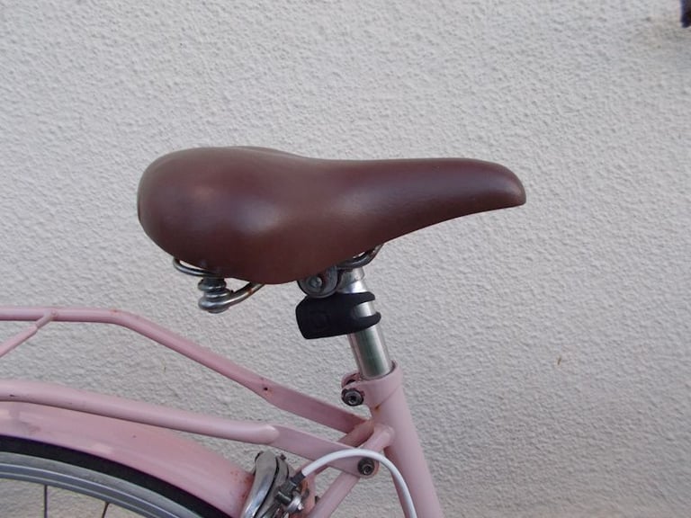 Ladys City Bike Serviced 17" M/L Frame 26" Wheels 7sp Good Working Order Exeter