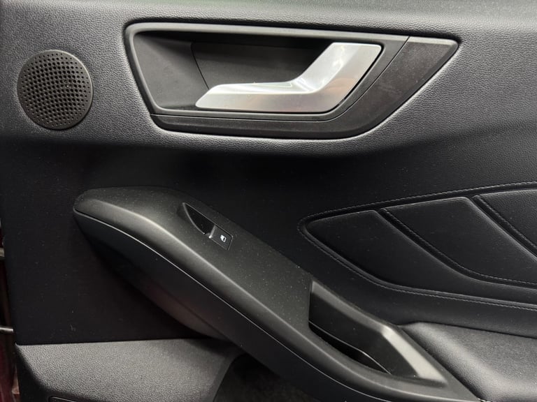 2020 Ford Focus 1.5T EcoBoost Vignale Auto Euro 6 (s/s) 5dr HATCHBACK Petrol Automatic