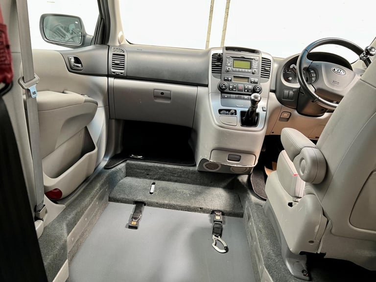 2010 Kia Sedona 2.2 CRDi 3 5dr MPV Diesel Manual
