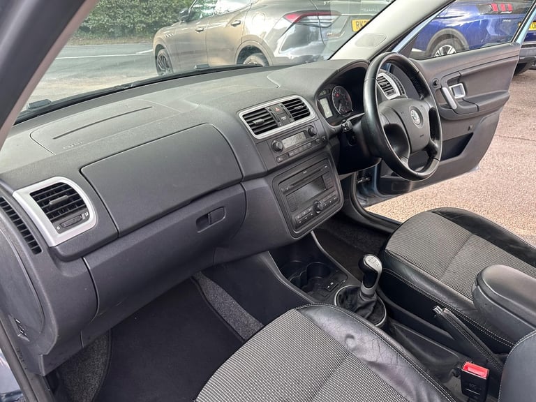 Skoda Fabia 1.6 16V 3 5dr Petrol Manual - Image 12