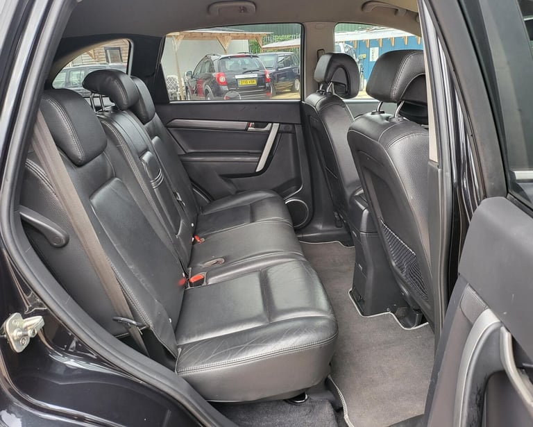 2010 CHEVROLET CAPTIVA 2.0 VCDi LTZ 5 DOOR 7 SEATER AUTOMATIC BLACK