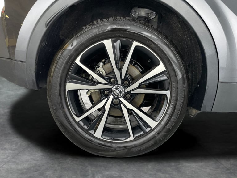 2023 Toyota C-HR 1.8 VVT-h Design SUV 5dr Petrol Hybrid CVT Euro 6 (s/s) (140 ps) - NAV - BL Suv ...