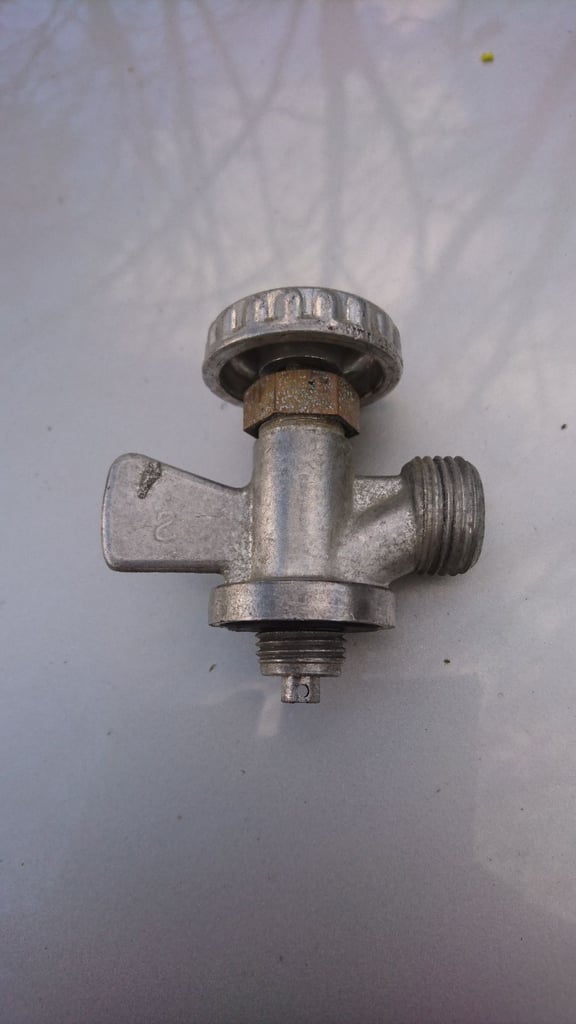 Campingaz bottle adapter