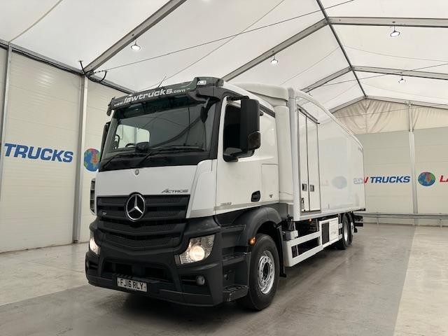 Mercedes Actros 2533 Sleeper Cab Fridge Box  