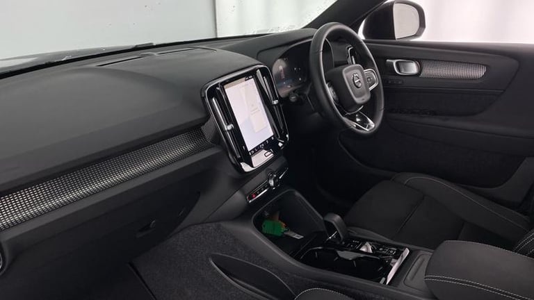 2025 Volvo XC40 Black Edition Plus B4 Mild hybrid Petrol Automatic SUV Hybrid Automatic