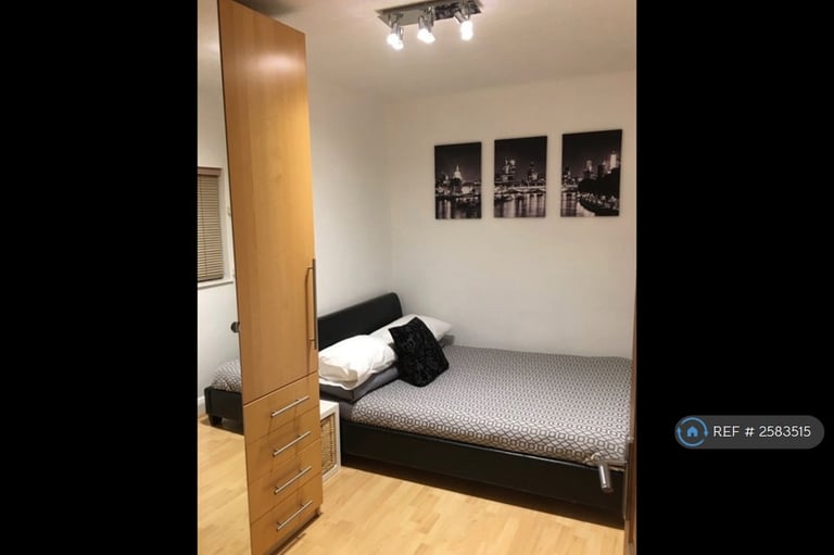 1 bedroom in Western Road, Benfleet, SS7 (#2583515)