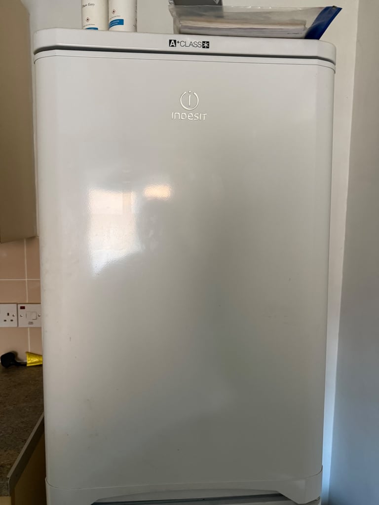 Fridge freezer