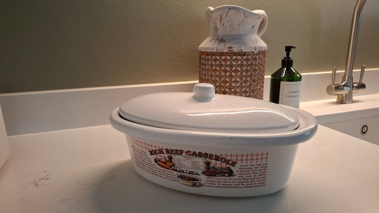 image for Vintage casserole dish