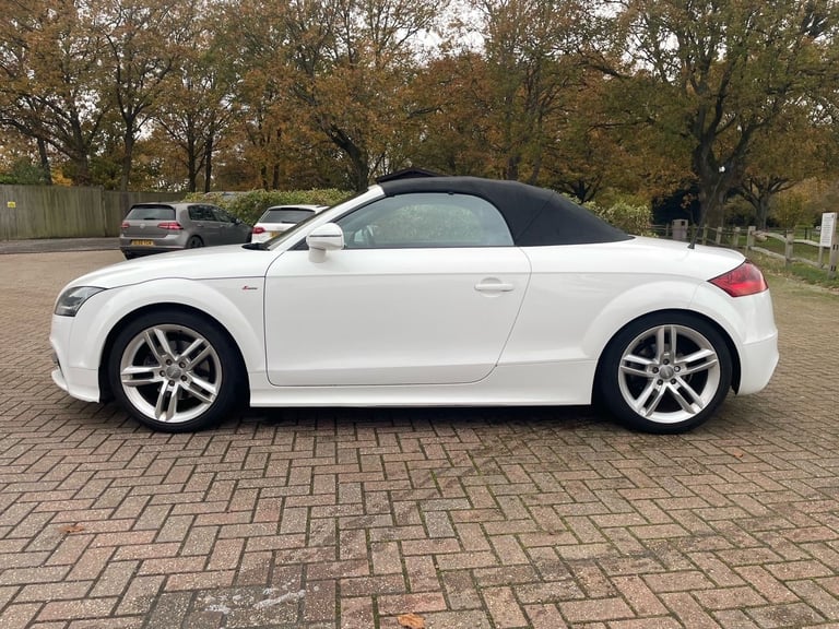 Audi, TT, Convertible, 2014, Manual, 1798 (cc), 2 doors