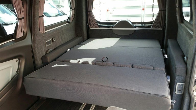 Ford Transit Custom FLEX model Camper/MPV with elevating roof